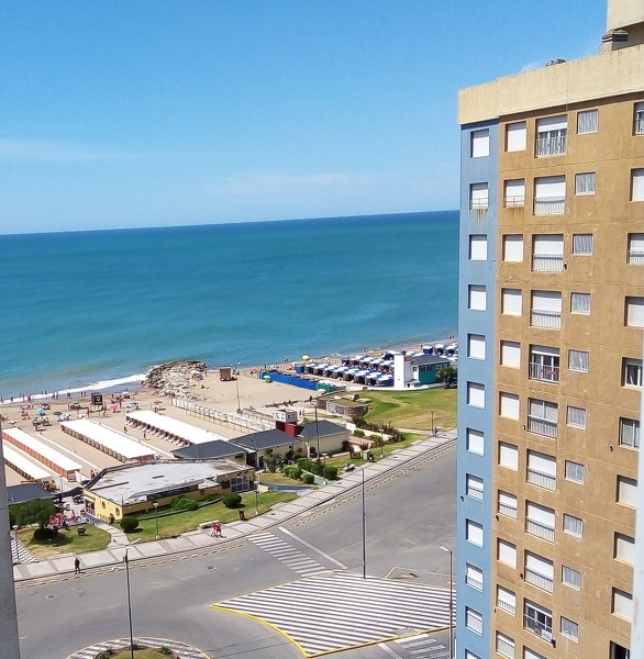 Inmobiliaria Gabaraian - Departamentos en Venta en Dos ambientes a la calle, vista al Mar, a una cuadra de la peatonal y de las playas céntricas, Miramar